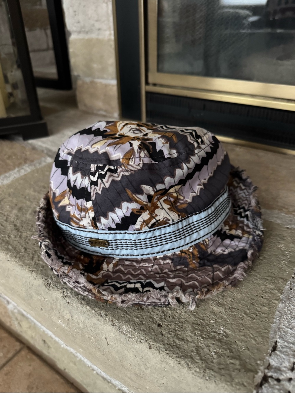 Pistil women’s bucket hat
